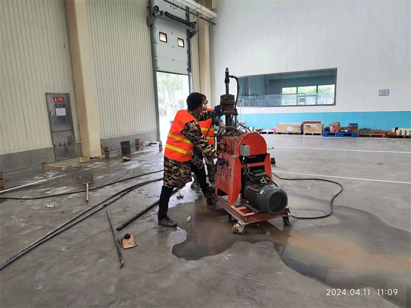 泸定厂房地面下沉塌陷注浆加固施工